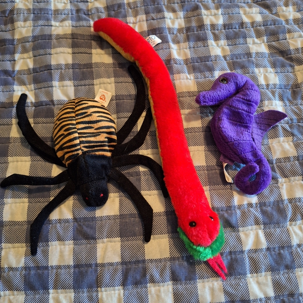 Plush toy lot